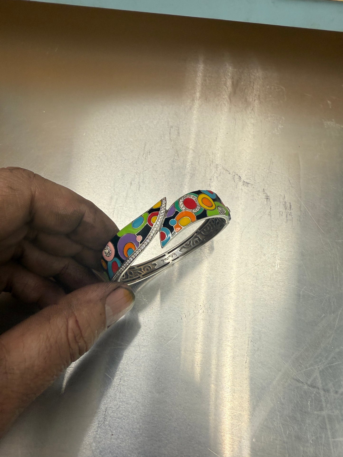 Belle Etoile Groovy Bangle - Belle
Étoile Jewelry